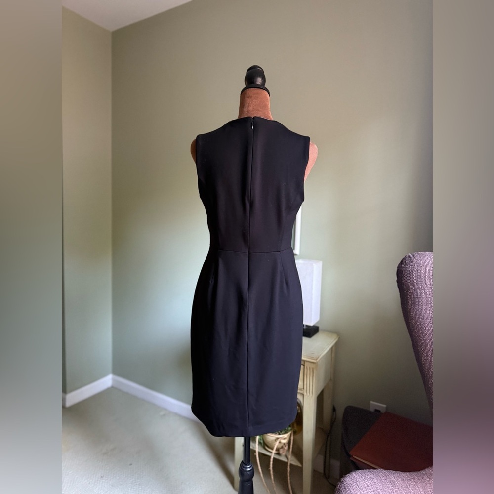 Banana Republic Black Sleeveless V Neck Dress With Leather Collar Trim - Picture 5 of 6